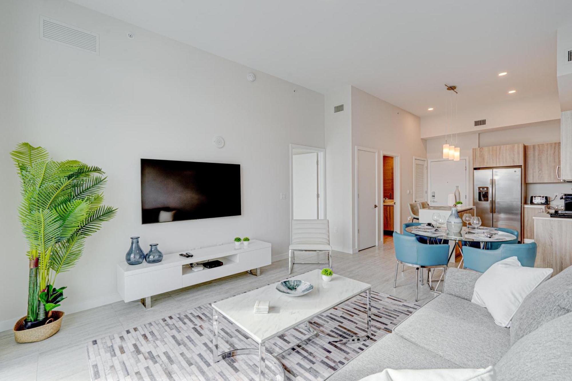 3900-604lg Design District, 1 Bedroom & 1 Bathroom *