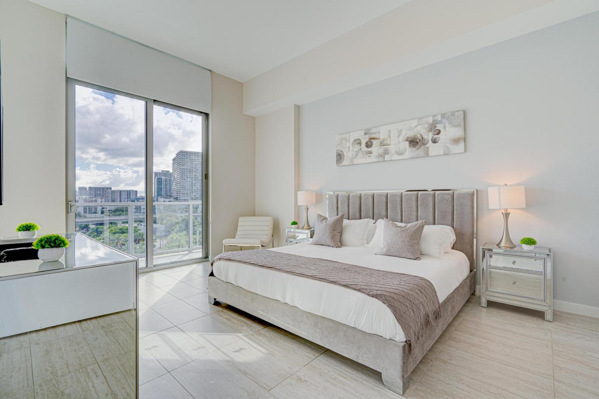 Apartment 3900-604lg Design District, 1 Bedroom & 1 Bathroom Miami