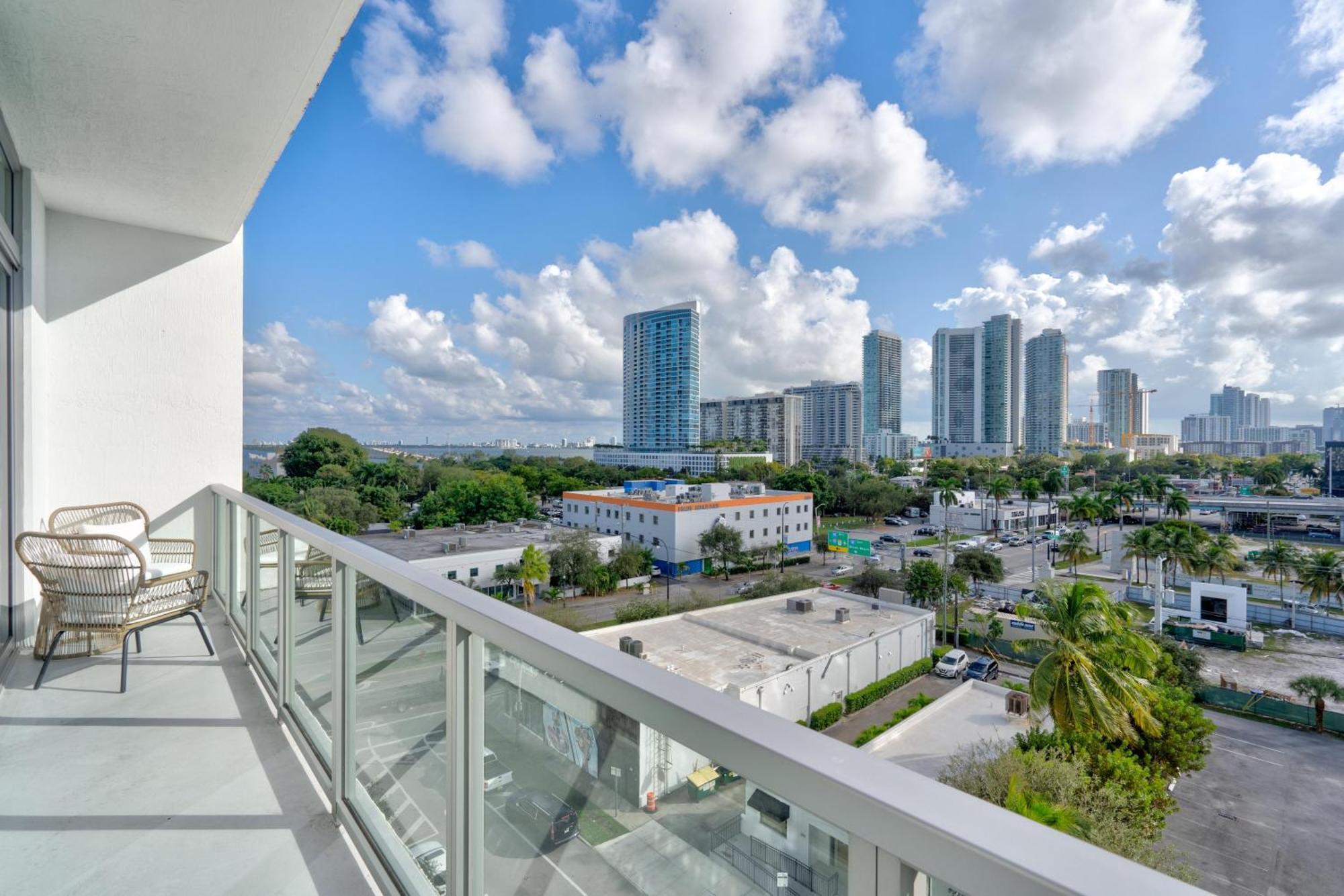 3900-604lg Design District, 1 Bedroom & 1 Bathroom